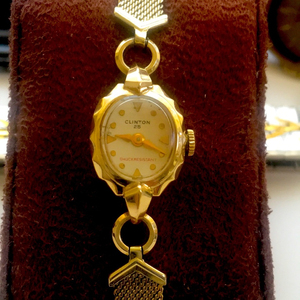 CLINTON 14K GOLD 25 JEWELS OF MECHANICAL PERFECTION RUNS 100% VINTAGE BEAUTY